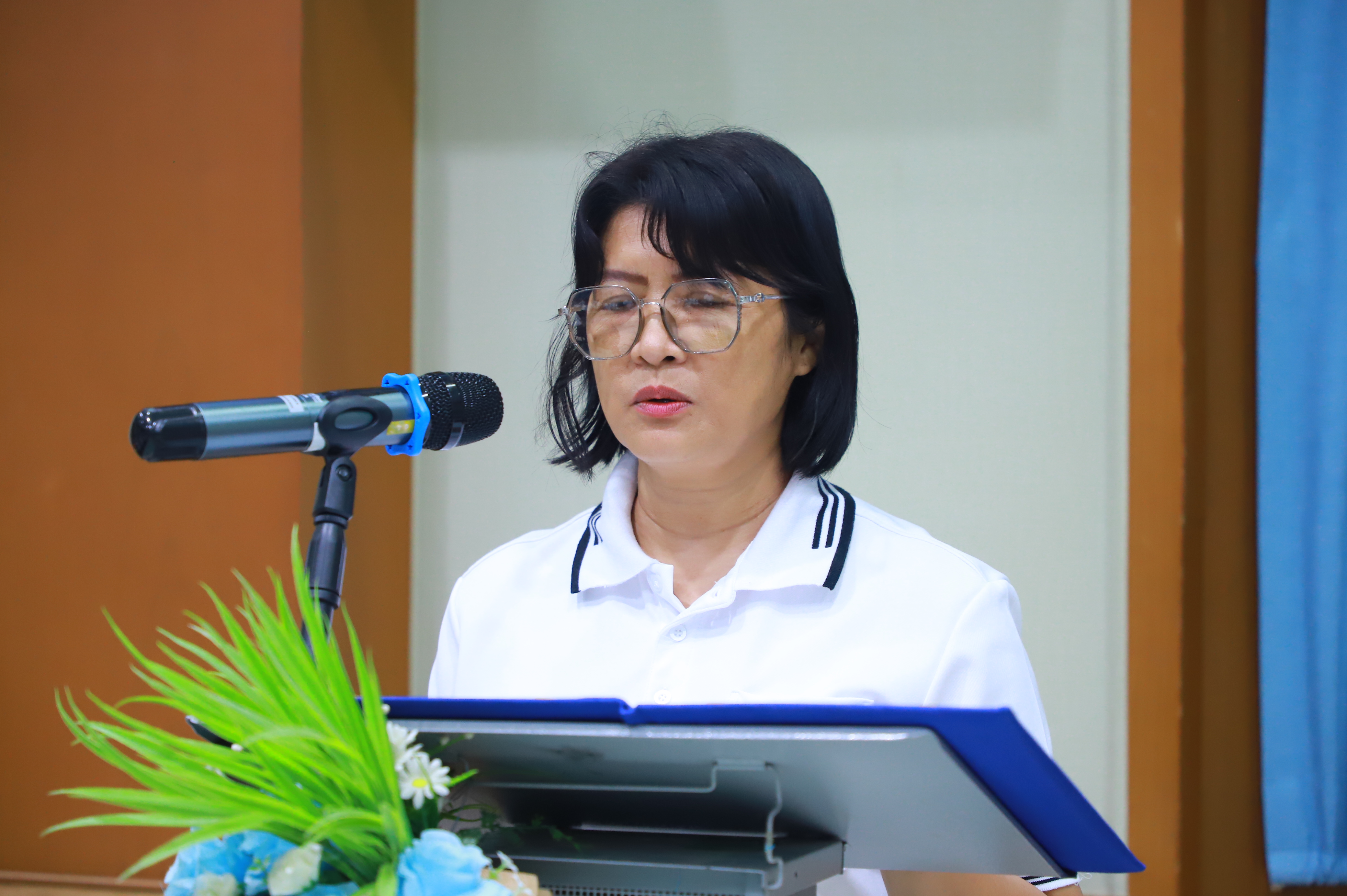 title - สบท. จัดกิจกรรม “เสริมสร้างความสัมพันธ์ในองค์กรและบรรยากาศที่เอื้อต่อการทำงาน” มุ่งเดินหน้าพัฒนาบุคลากร เสริมทัพการทำงานเป็นทีม